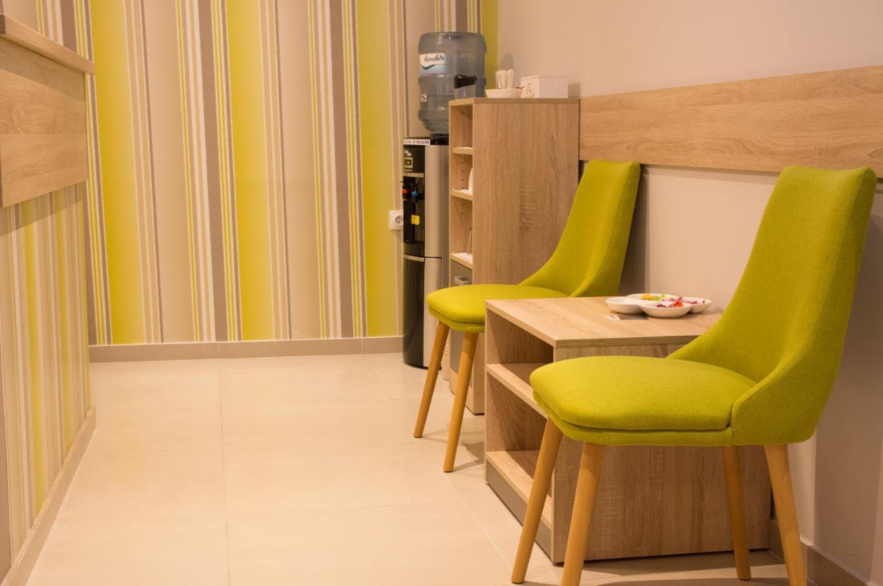 Centar Lux 2 Hostel Zrenjanin Buitenkant foto